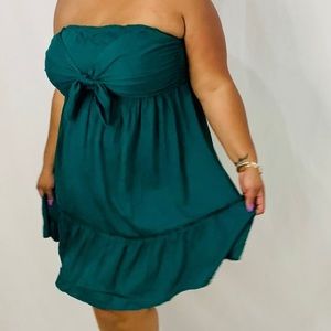 Gorgeous green strapless dress